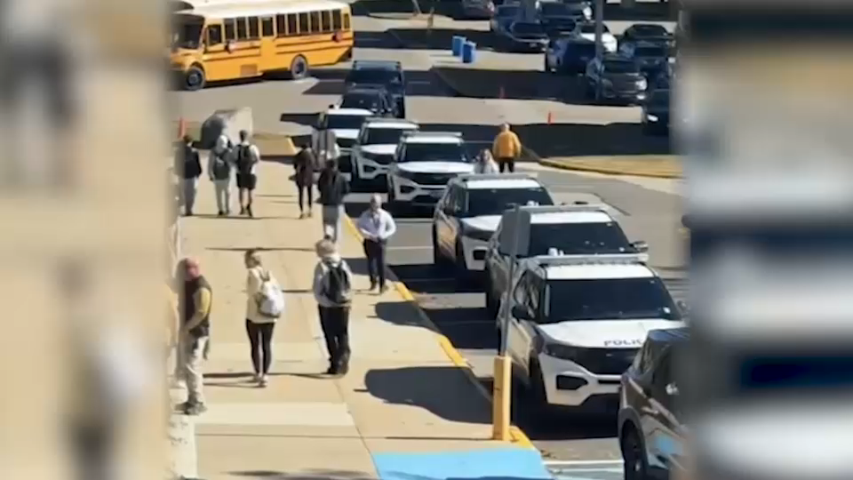 Questions grow after gun found at Smithtown West campus
— WABC-TV Eyewitness News (ABC7 NY)
