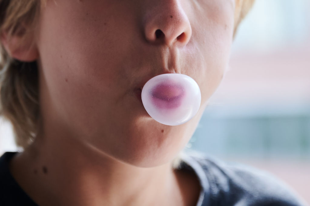 Chewing gum could soon be banned in NJ: Here's when and why — Manhasset Community news